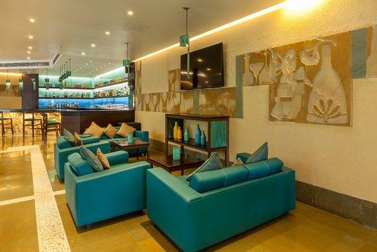 Risa Bar & Cafe